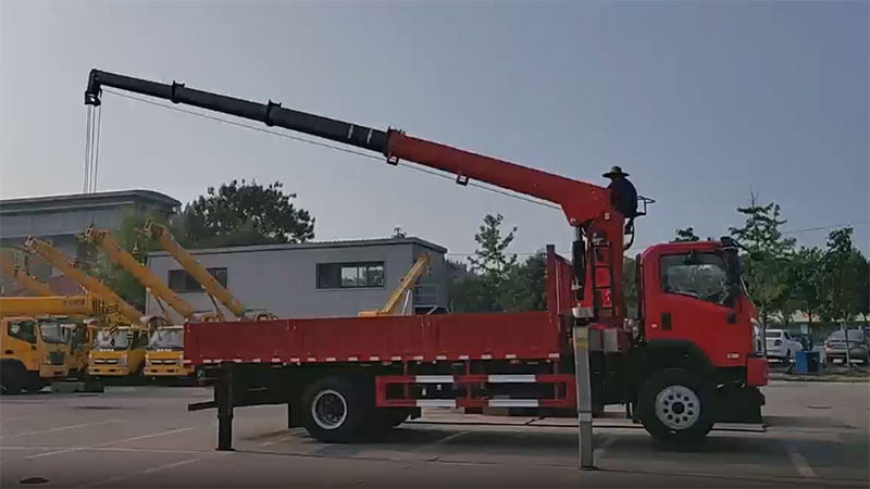 Caminhões Guindastes Articulados 10T, SST10S4