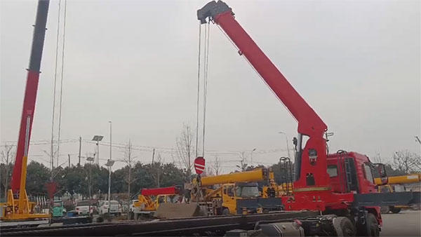 Caminhões Guindastes Articulados 16T, SST16S5